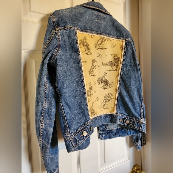 Women's embellished Jean jacket Large - Picture 4 of 6